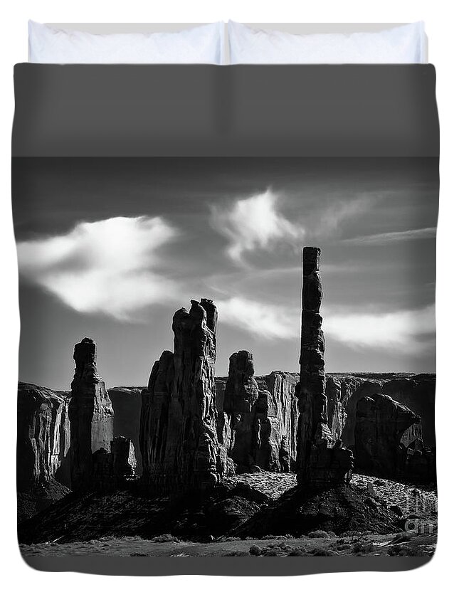 Monument Valley Duvet Cover featuring the photograph Totem by Doug Sturgess