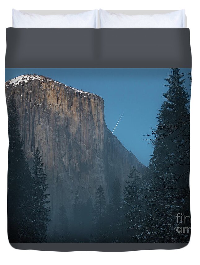  Duvet Cover featuring the photograph Twilight by Vincent Bonafede