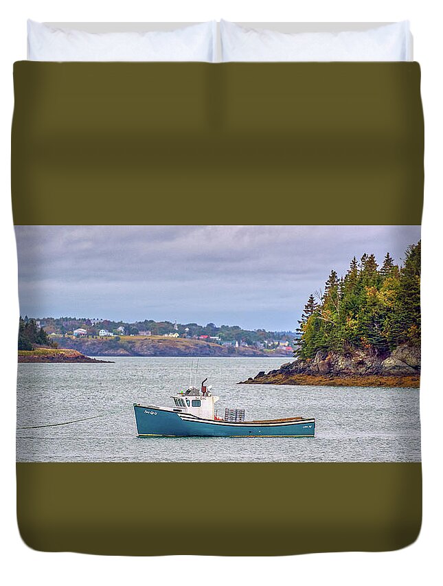 Maine Duvet Cover featuring the photograph Two Girls by Paul Freidlund