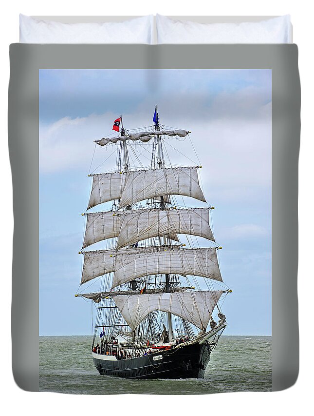 Two-master Duvet Cover featuring the photograph Two-Master Tall Ship Mercedes by Arterra Picture Library