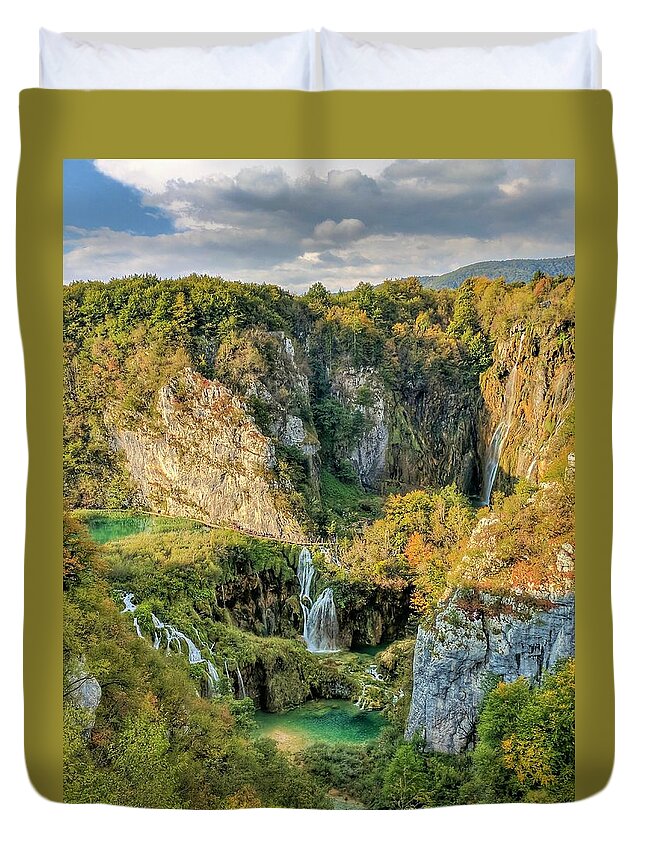 Plitvice Lakes Duvet Cover featuring the photograph Veliki Slap Waterfall 2 by Yvonne Jasinski