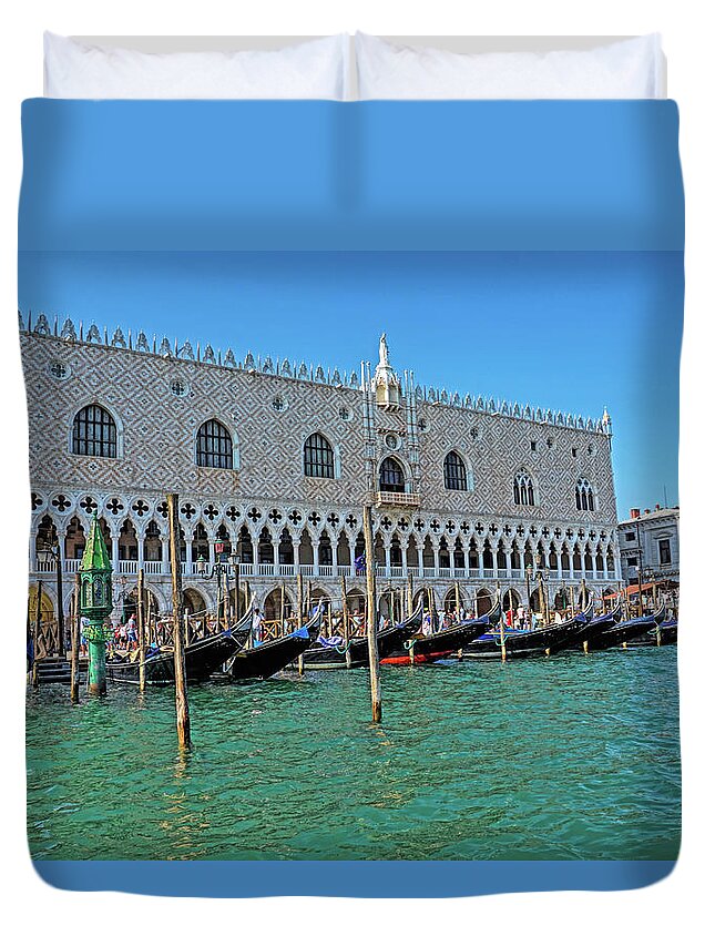 Gondola Duvet Cover featuring the photograph Venice - Gondolas by Yvonne Jasinski