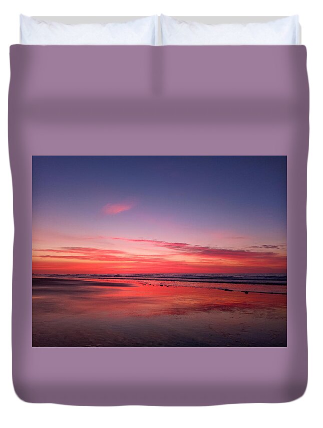 Sunrise Duvet Cover featuring the photograph Waiting For Sunrise by Dani McEvoy