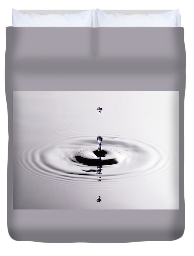 Close Up Duvet Cover featuring the photograph Water Drops Splash Down Purple by Amelia Pearn
