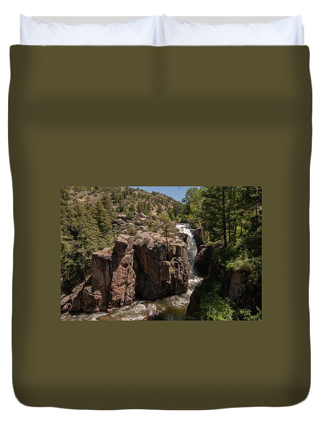 Water Fall Duvet Cover featuring the photograph Water Fall in Big Horn National Park by Dorothy Cunningham