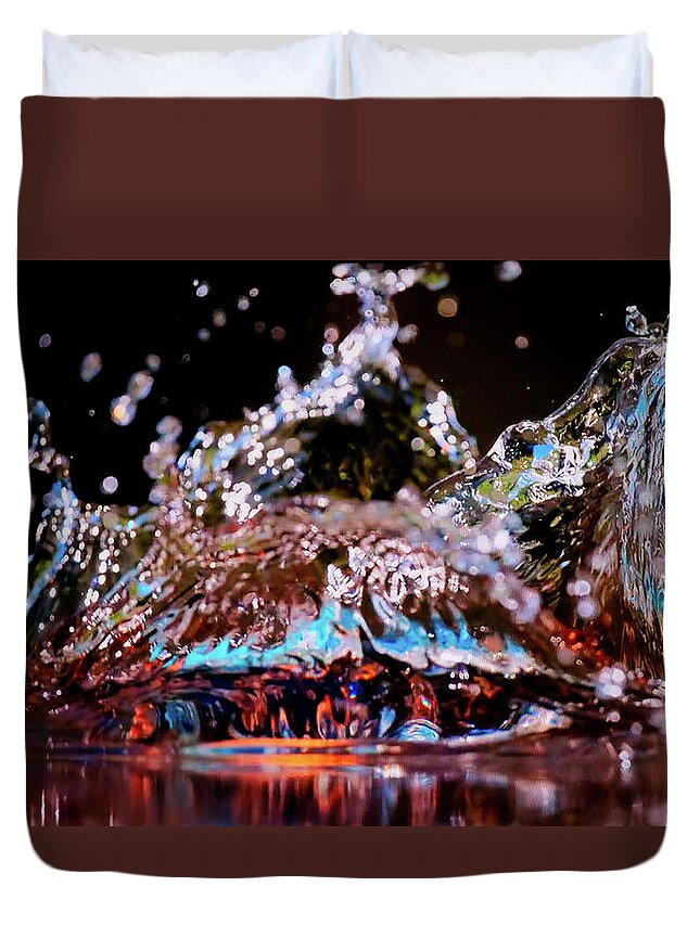 Water Duvet Cover featuring the photograph Water Splash 3 by Patricia Piotrak