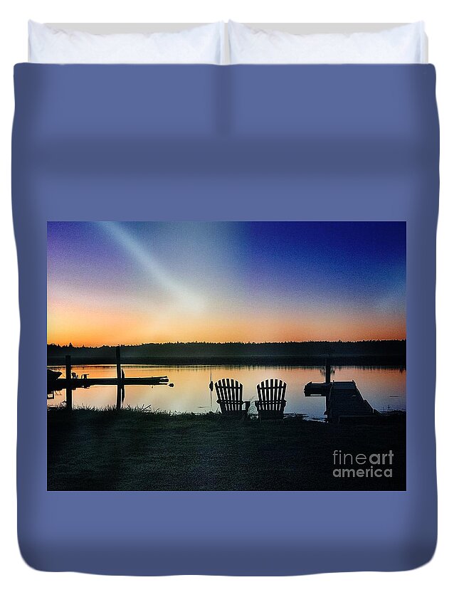500 Views Duvet Cover featuring the photograph Water's Edge by Jenny Revitz Soper