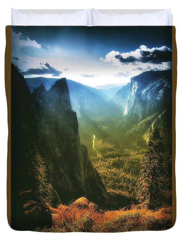 Yosemite Duvet Cover featuring the photograph West Yosemite Valley Light by Lawrence Knutsson