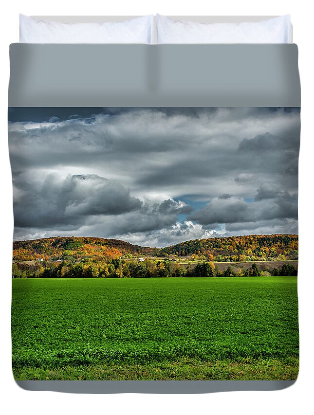Landscape Duvet Cover featuring the photograph Wide Open Spaces by Cathy Kovarik