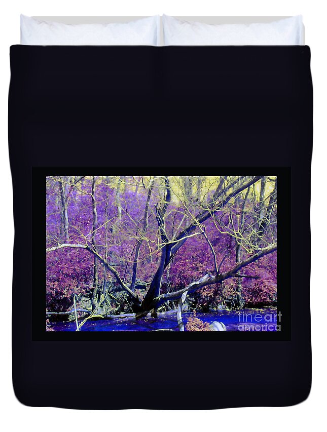  Duvet Cover featuring the photograph Wild Branches by Shirley Moravec