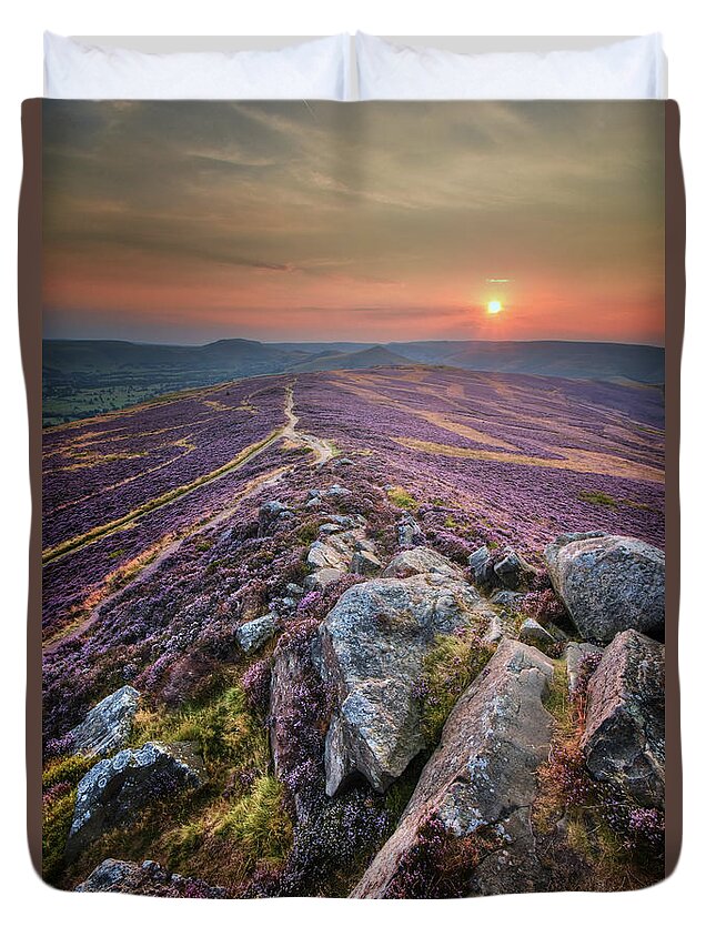 Flower Duvet Cover featuring the photograph Win Hill 1.0 by Yhun Suarez