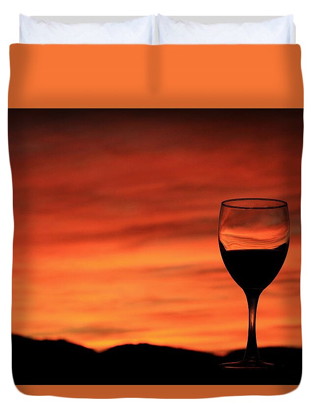 Westwing Sundowner Duvet Cover featuring the photograph Westwing Sundowner by Gene Taylor