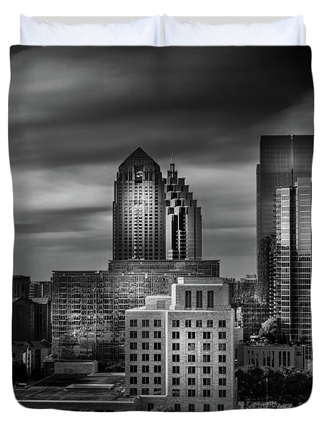 Midtown Duvet Cover featuring the photograph Winstons View by Doug Sturgess