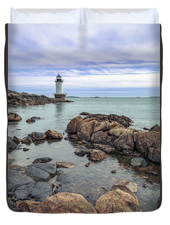 Lighthouse Duvet Cover featuring the photograph Winter Island Lighthouse by David Lee