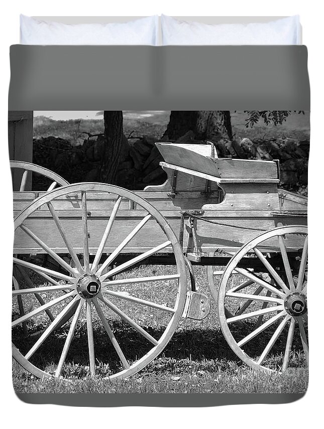 Wagon Duvet Cover featuring the photograph Wooden wagon in black and white by Bentley Davis
