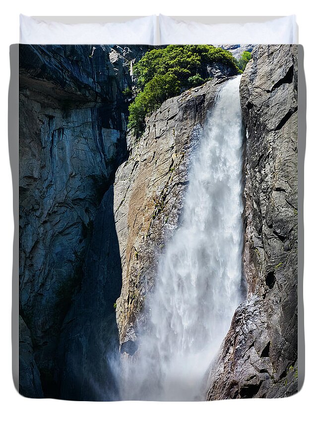 Yosemite National Park Duvet Cover featuring the photograph Yosemite Falls Portrait by Kyle Hanson