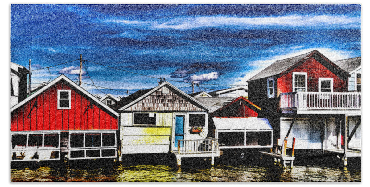Water Bath Towel featuring the photograph Boathouse Row #1 by William Norton