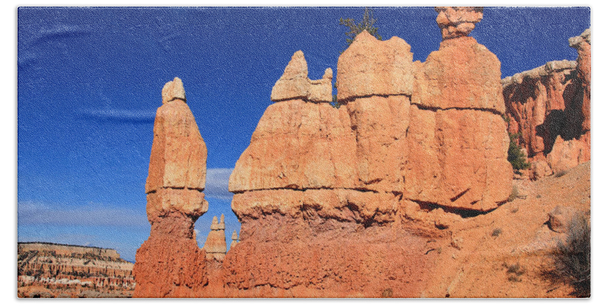Utah Hand Towel featuring the photograph Bryce Canyon by Aidan Moran