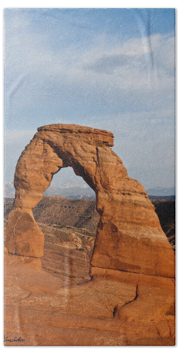 Arch Bath Towel featuring the photograph Delicate Arch at Sunset #1 by Jeff Goulden