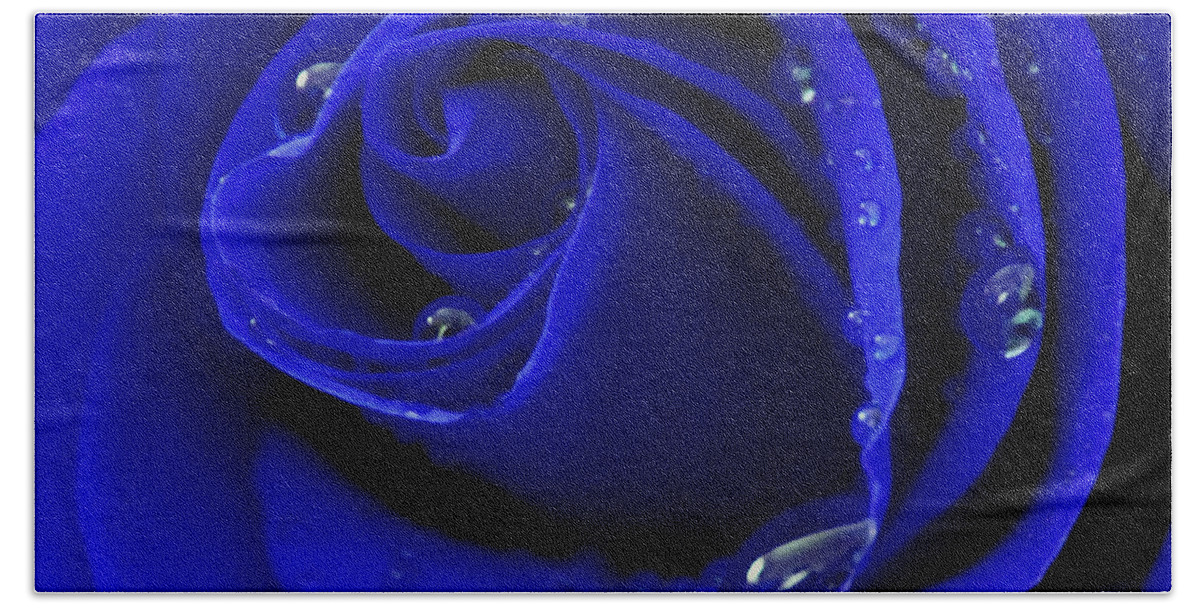Rose Bath Towel featuring the photograph Eternally Yours II by Krissy Katsimbras