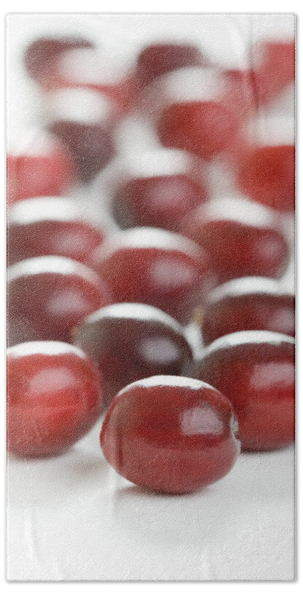 Cranberry Bath Towel featuring the photograph Fresh Cranberries Isolated #1 by Lee Avison