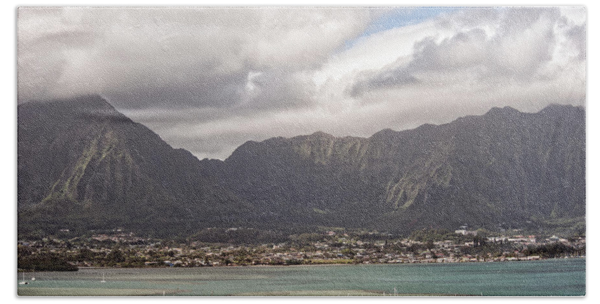 non-hdr Version Hand Towel featuring the photograph Ko'olau and H-3 #1 by Dan McManus