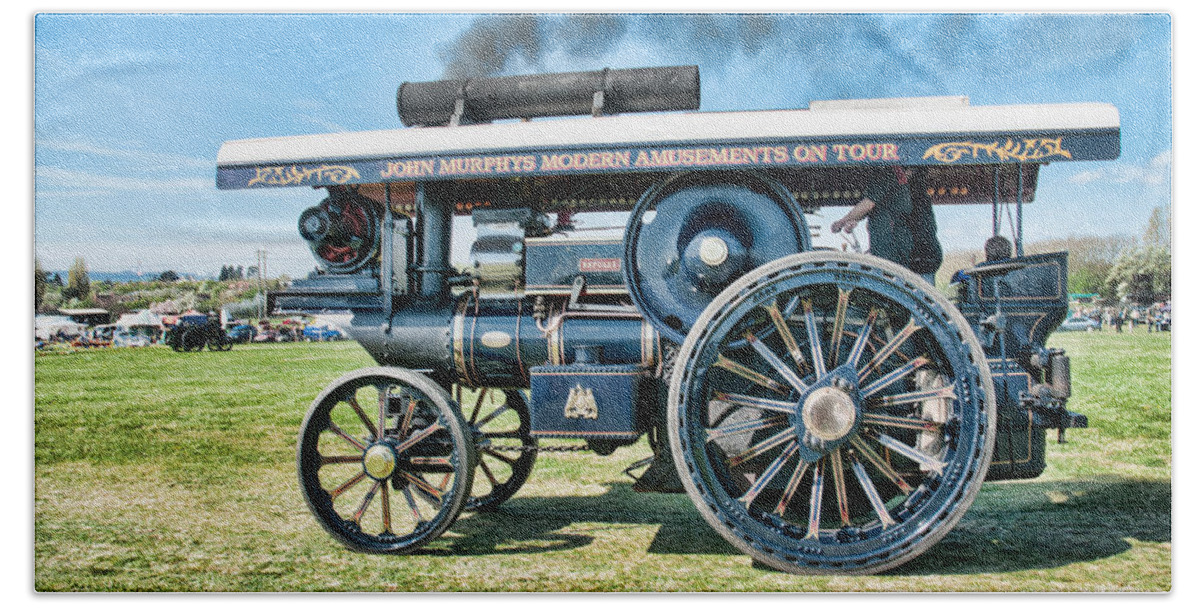 Agriculture Bath Towel featuring the photograph Vintage Traction Engine #2 by Roy Pedersen