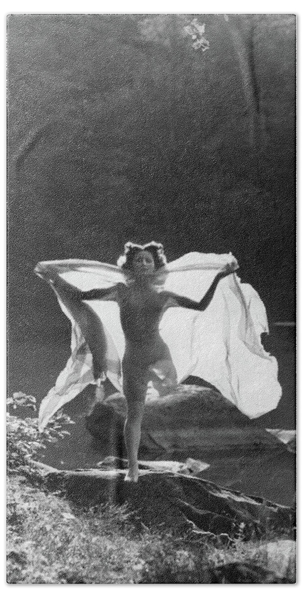 1920s Vintage Women - 1920s 1930s Nude Young Woman Holding Bath Towel by Vintage Images - Fine  Art America