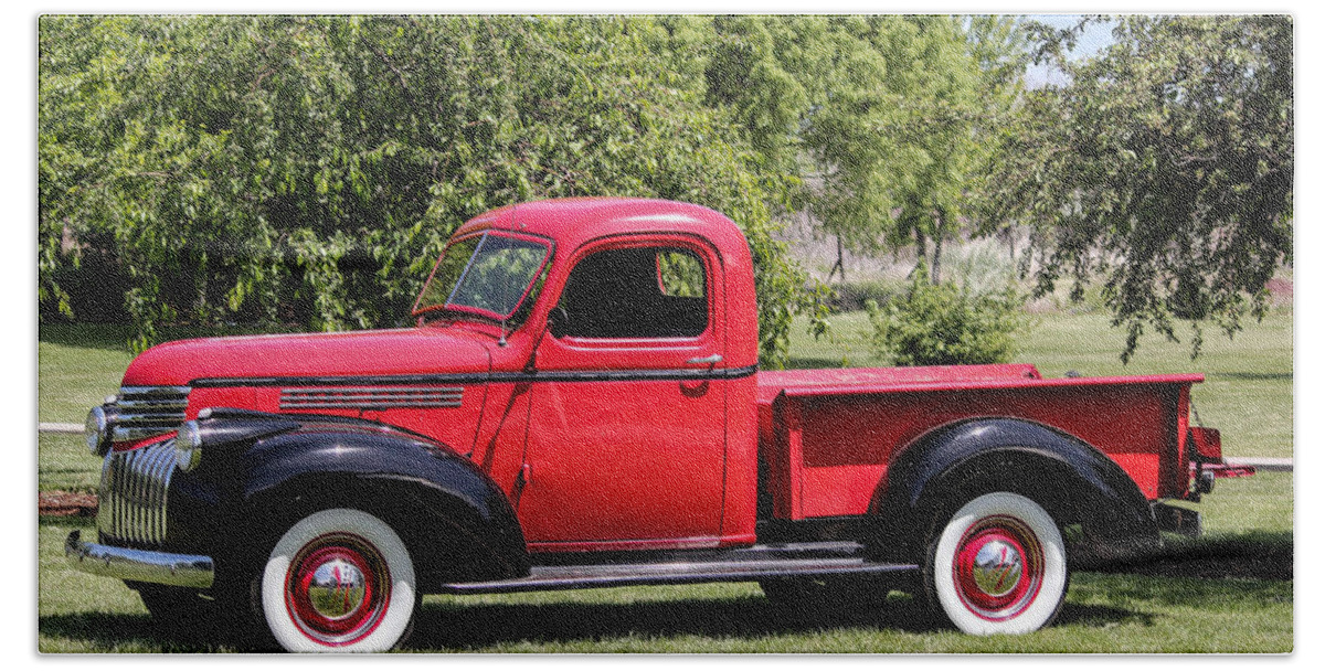 1946 Chevrolet Hand Towel featuring the photograph 1946 Chevy Pickup by E Faithe Lester