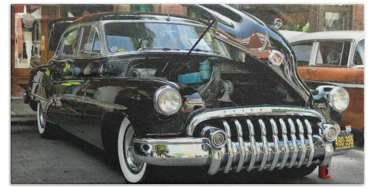 Victor Montgomery Bath Towel featuring the photograph 1950 Buick 2 by Vic Montgomery
