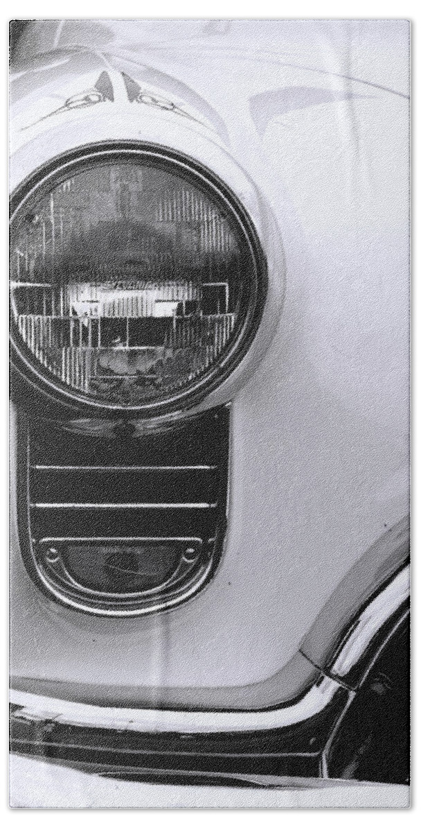Automobile Bath Towel featuring the photograph 1952 Olds Headlight by Ron Roberts