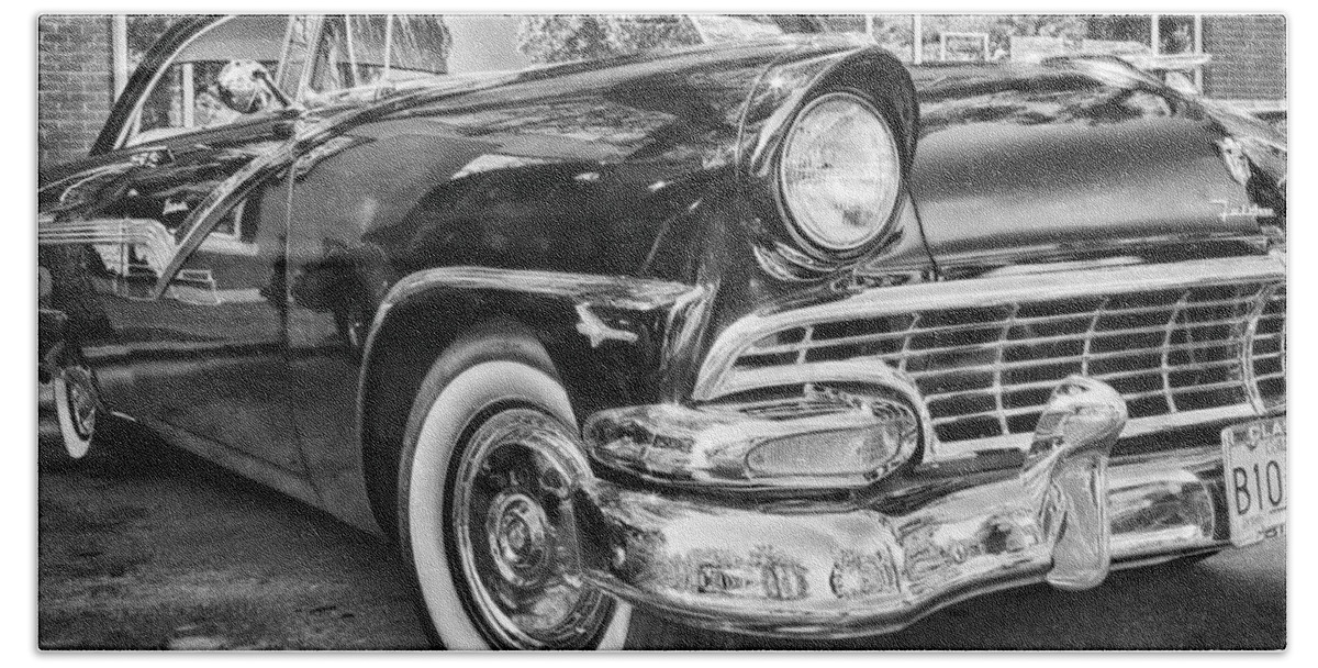 1956 Bath Towel featuring the photograph 1956 Ford Fairlane by Theresa Tahara