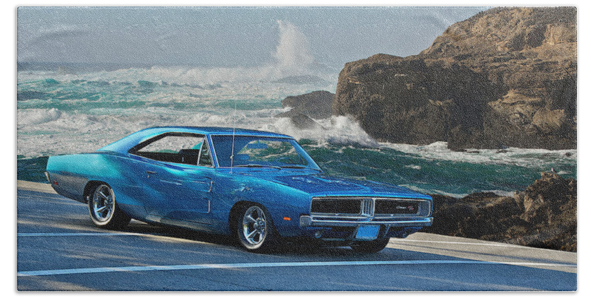Alloy Bath Towel featuring the photograph 1969 Dodge Charger RT at Oceanside by Dave Koontz