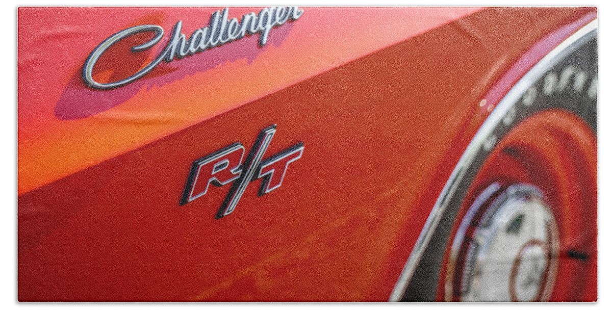 1970 Bath Towel featuring the photograph 1970 Dodge Challenger Emblem by Ron Pate
