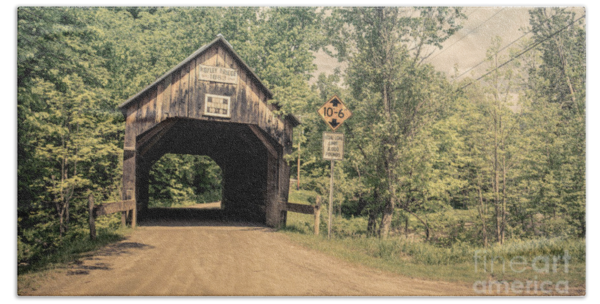 Vermont Bath Towel featuring the photograph Moxley Covered Bridge Chelsea Vermont #1 by Edward Fielding