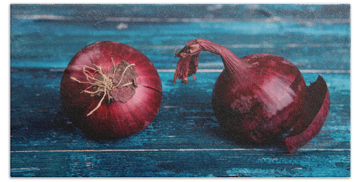 Onion Hand Towel featuring the photograph Red Onions #2 by Nailia Schwarz