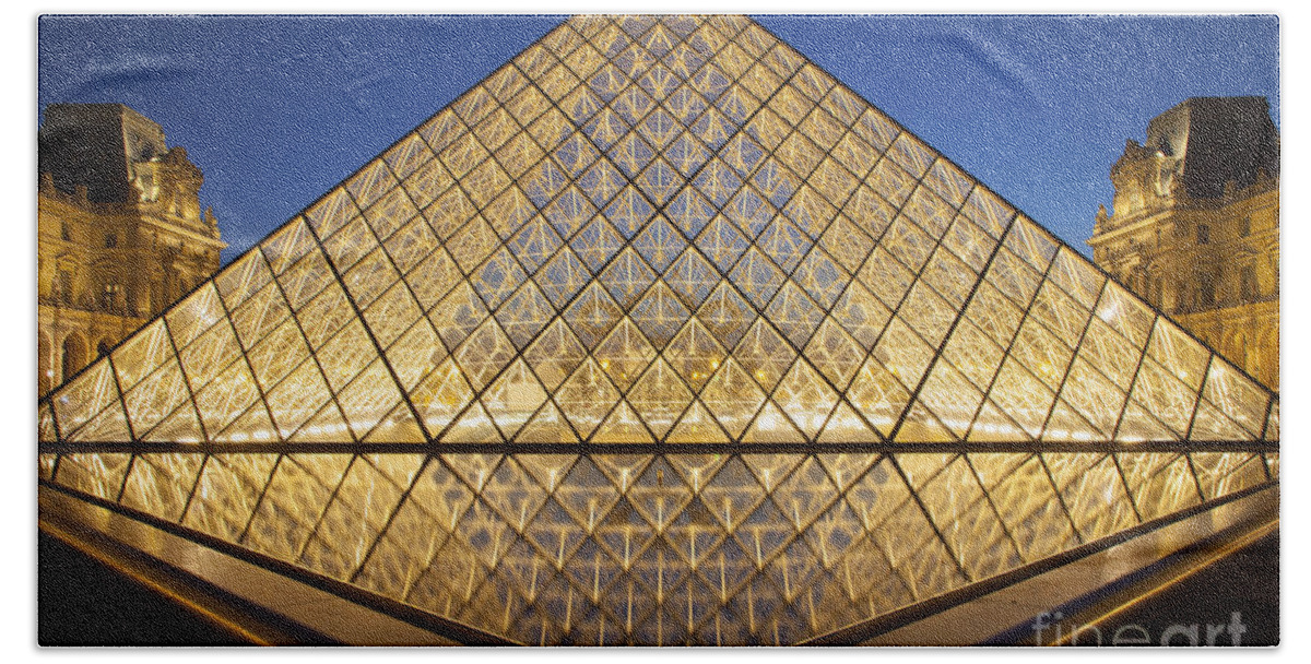 Paris Hand Towel featuring the photograph Glass Pyramid #3 by Brian Jannsen