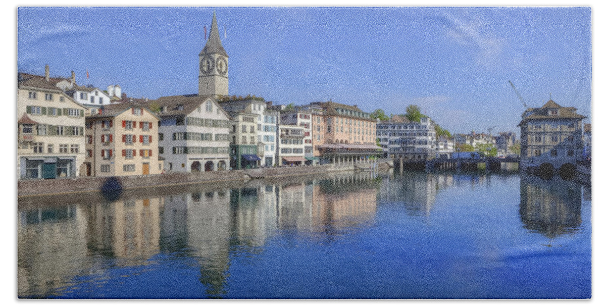 St. Peter Hand Towel featuring the photograph Zurich #5 by Joana Kruse