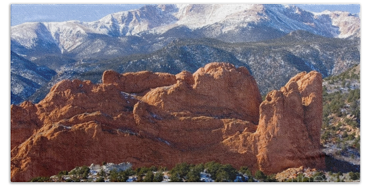 Garden Of The Gods Hand Towel featuring the photograph Garden of the Gods #6 by Steven Krull