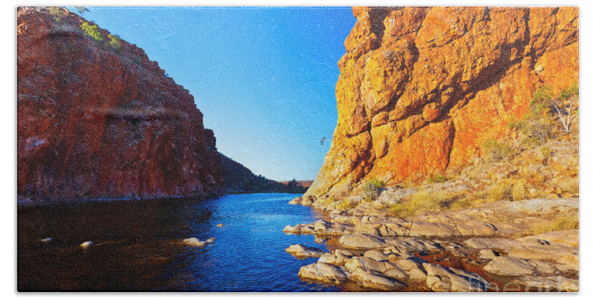 Glen Helen Gorge Outback Landscape Central Australia Water Hole Northern Territory Australian West Mcdonnell Ranges Hand Towel featuring the photograph Glen Helen Gorge #8 by Bill Robinson