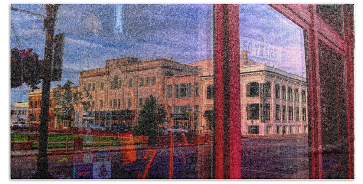 Wausau Bath Towel featuring the photograph A Reflection of Wausau's Grand Theater by Dale Kauzlaric
