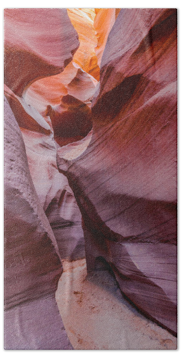Antelope Canyon Bath Towel featuring the photograph A Secret Passageway by Jason Chu