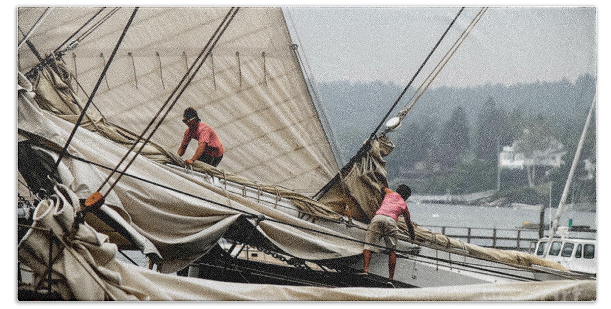 Windjammer Hand Towel featuring the photograph Adjusting the Sails by Brenda Giasson