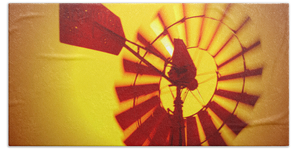 Dakota Hand Towel featuring the photograph Aermotor Windmill by Greni Graph