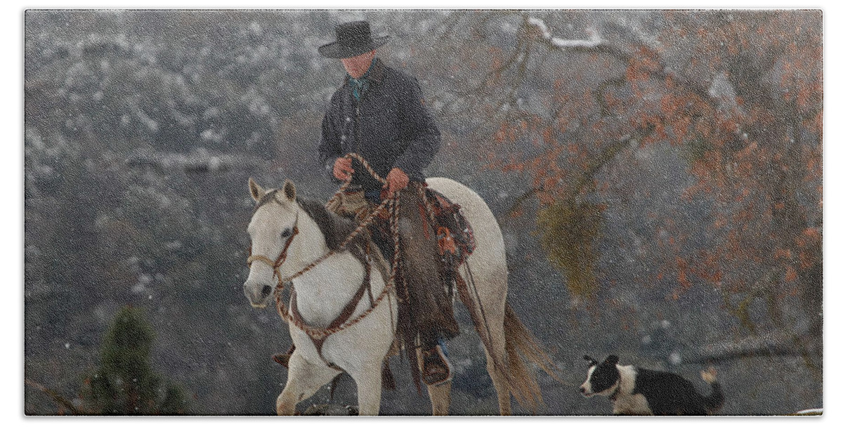 Horse Hand Towel featuring the photograph Ahwahnee Cowboy by Diane Bohna