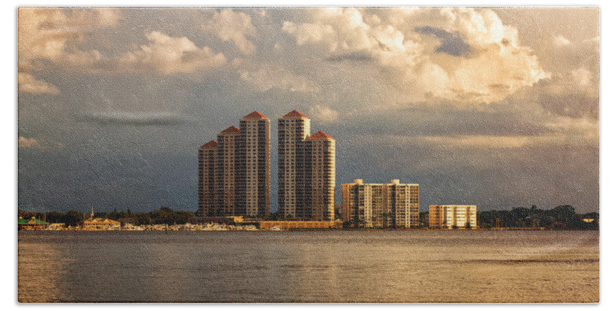 Caloosahatchee Hand Towel featuring the photograph Along the Caloosahatchee River by Kim Hojnacki