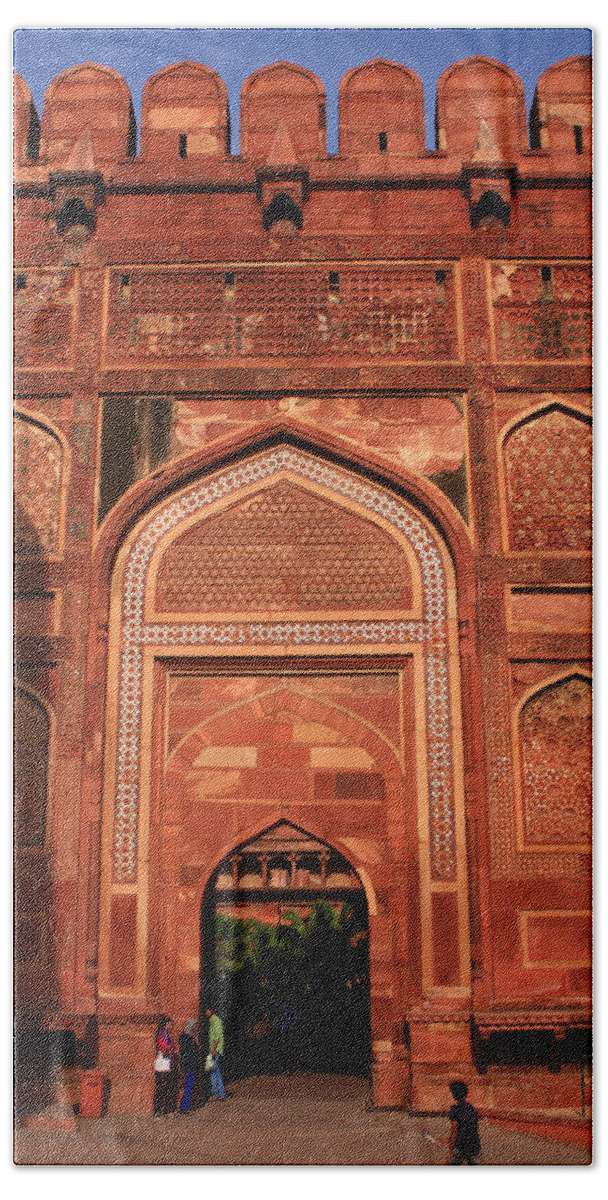 India Bath Towel featuring the photograph Amar Singh Gate Red Fort Agra by Aidan Moran