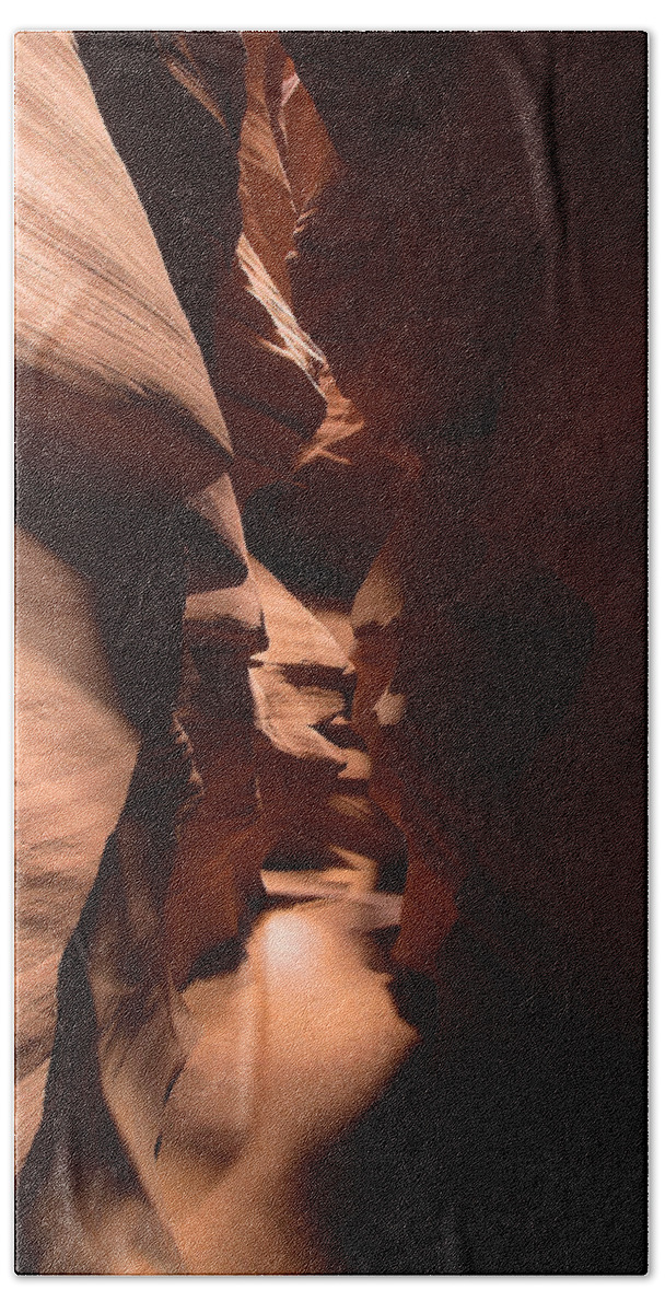 Antelope Canyon Bath Towel featuring the photograph Antelope Canyon 7 by Richard J Cassato