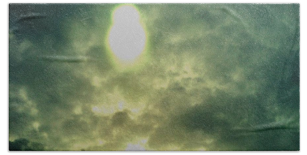 Cloud Bath Towel featuring the photograph Ascendescending by Chris Dunn