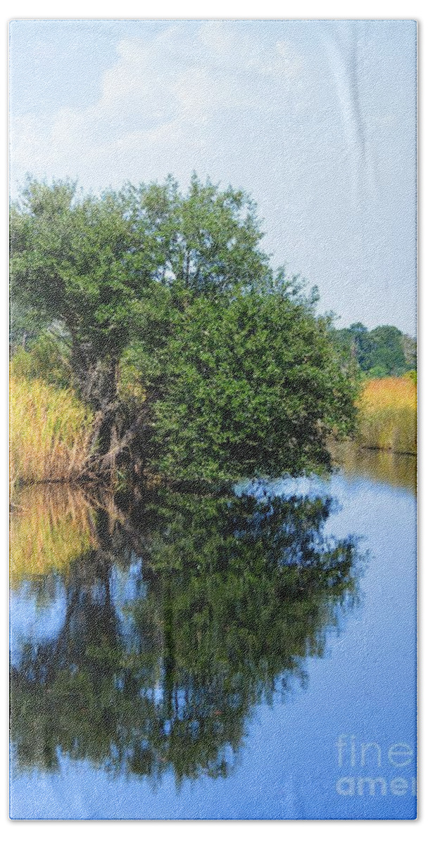 Reflection Bath Towel featuring the photograph At The Water's Edge by Kathy Baccari